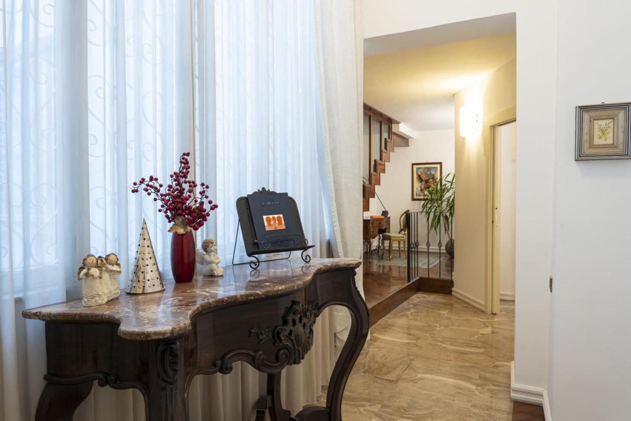 Bella Domus Suites Salerno Ngoại thất bức ảnh
