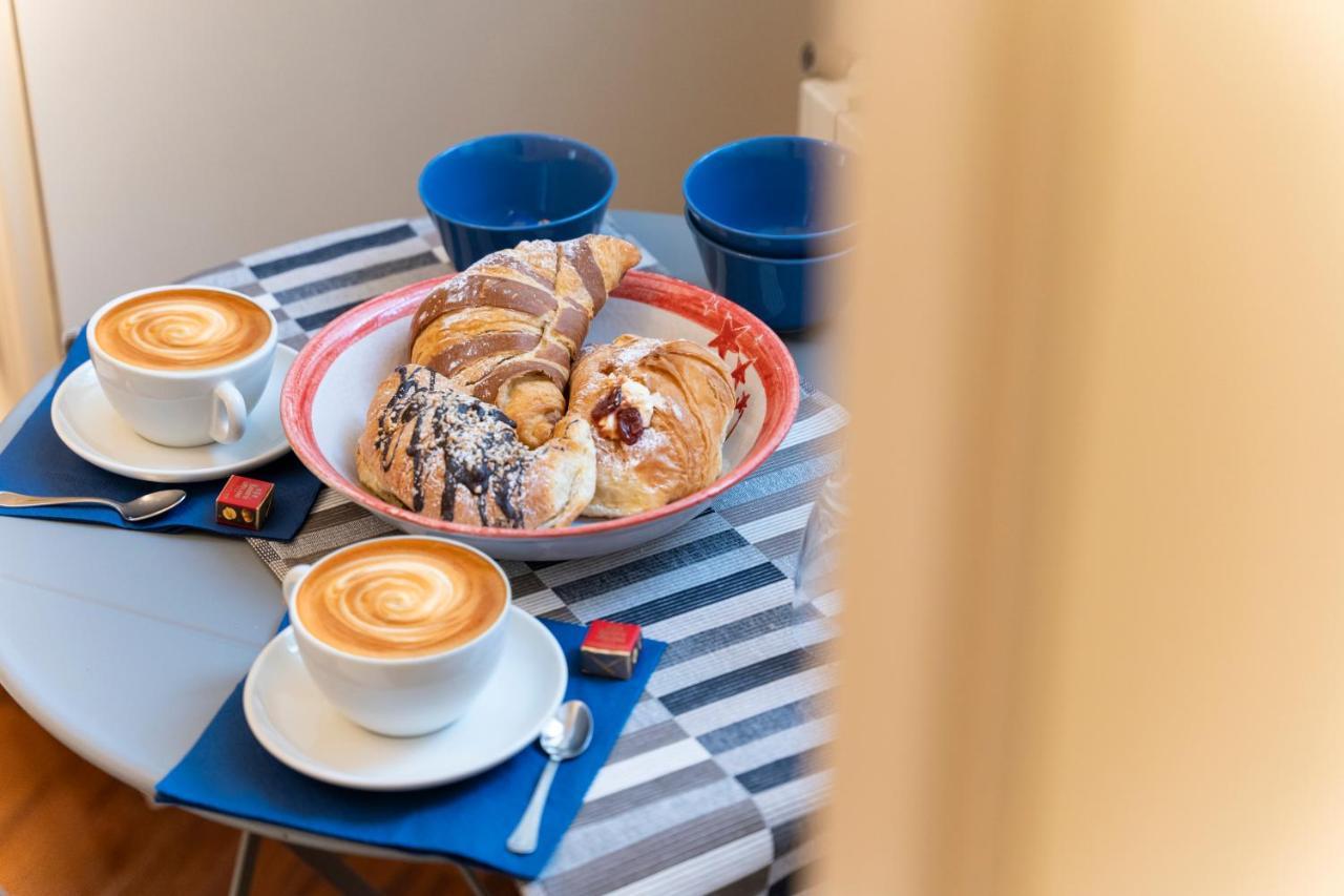 Bella Domus Suites Salerno Ngoại thất bức ảnh